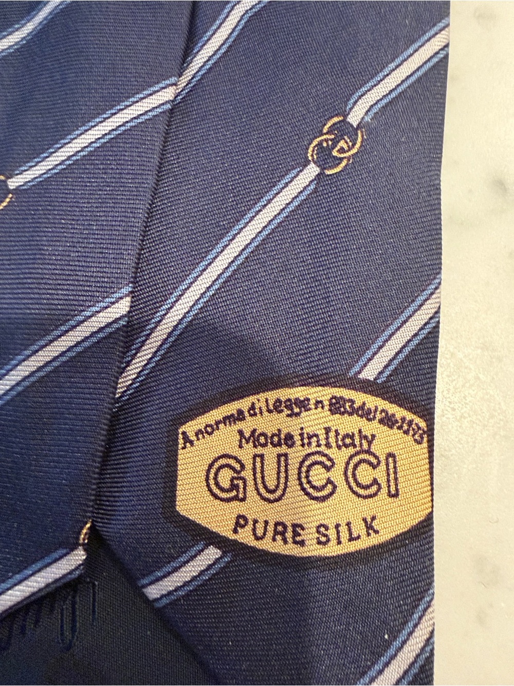 Vintage Gucci Navy Blue Silk Diagonal Stripe Tie with GG Motif - Picture 8 of 8